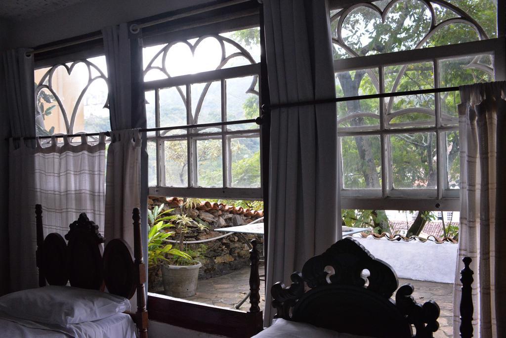 Pouso Do Chico Rei Hotel โอว์โรเปรโต ภายนอก รูปภาพ