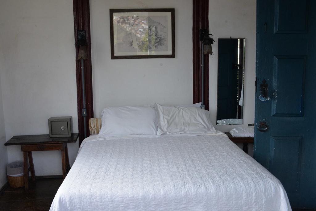 Pouso Do Chico Rei Hotel โอว์โรเปรโต ภายนอก รูปภาพ